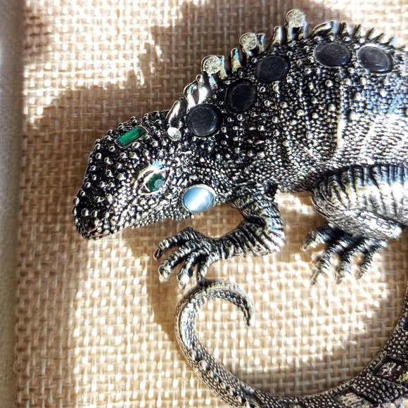 Gemstone Lizard Reptile Pin Broach - Picture 4 of 4
